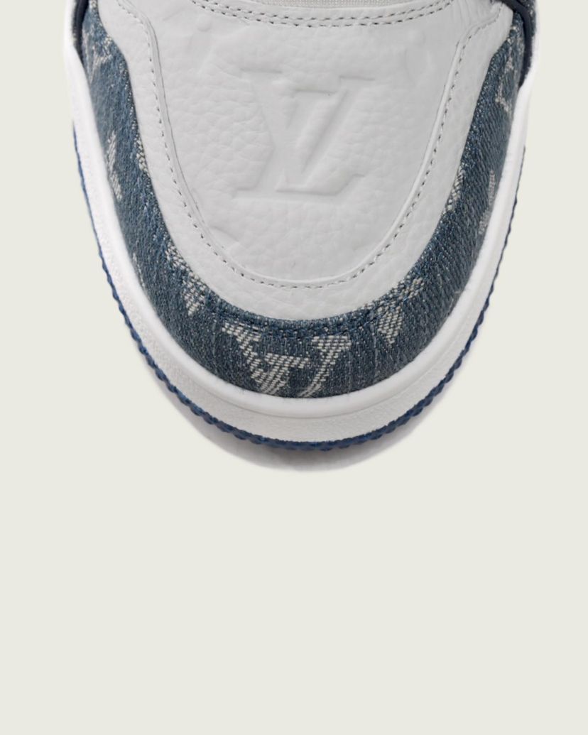 Louis Vuitton trainer LV monogram