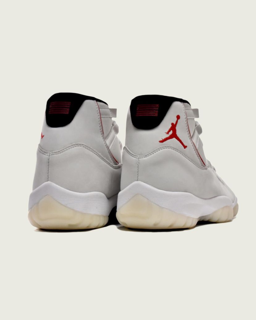 Jordan 11 retro platinum tint