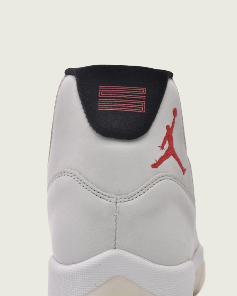 Jordan 11 retro platinum tint