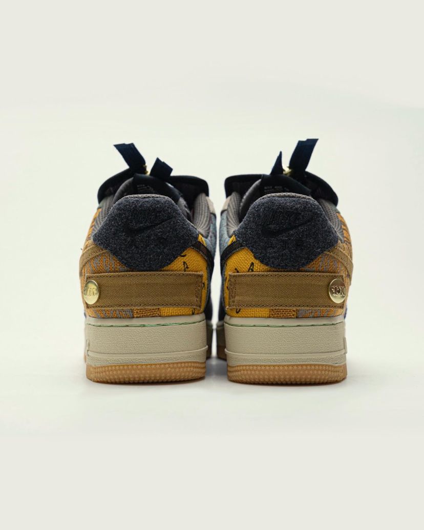 Air Force travis Scott